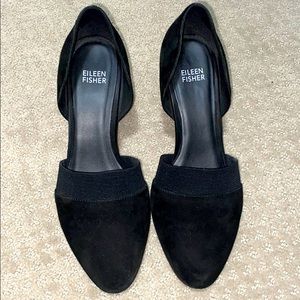 Beautiful black suede heels. Great condition!!